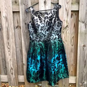 Flash sale 🌸Jessica Howard dress!